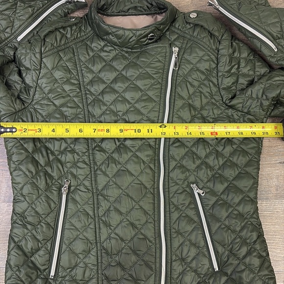 Kenneth Cole Women’s Lightweight Quilted Jacket Size Medium - Picture 7 of 9